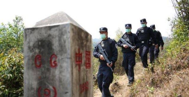 �����º��ͽ�һ������������͵Խ�����ߣ�����ס����Ϳ��ʶ